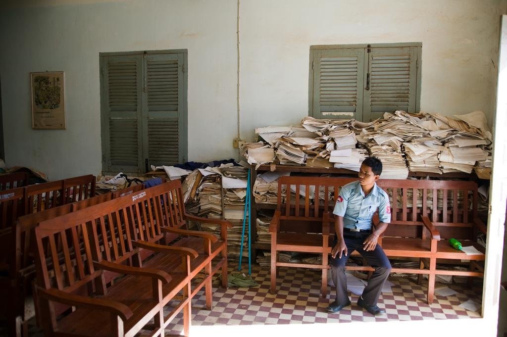 End indefinite detention for 80 regular Cambodians