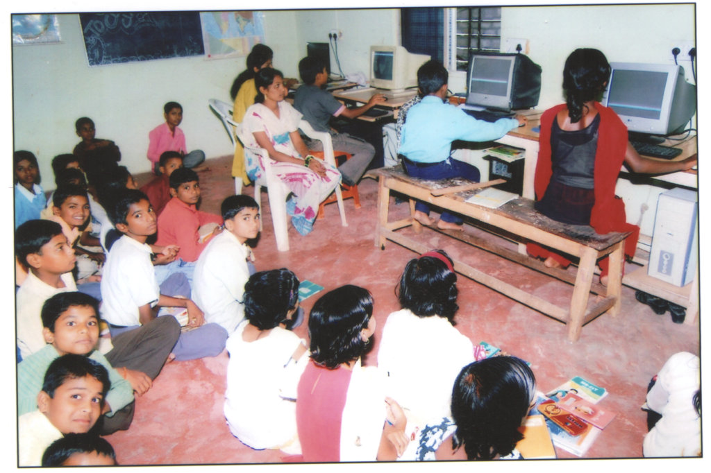 Help for educational support to 200 slum students.