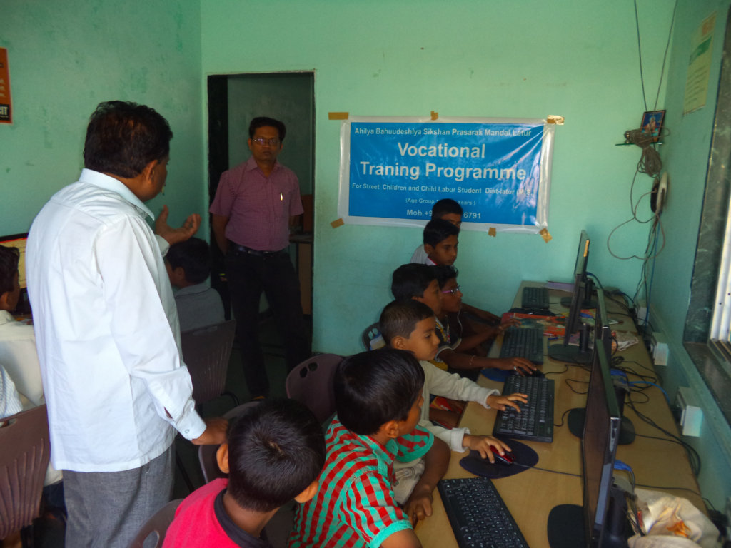 Help for educational support to 200 slum students.