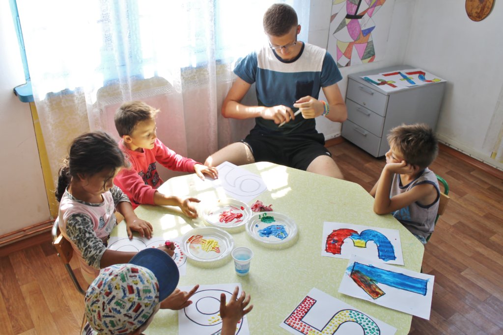 Education for 50 disadvantaged Romanian children