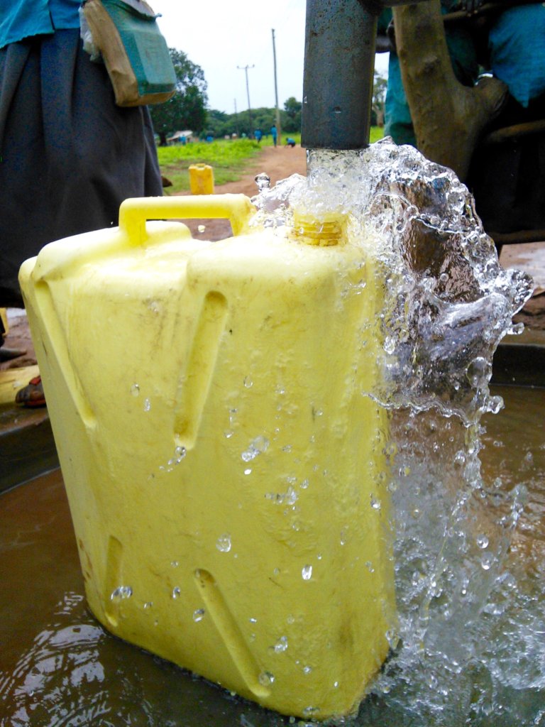 Strong water flow at Atar Primary School