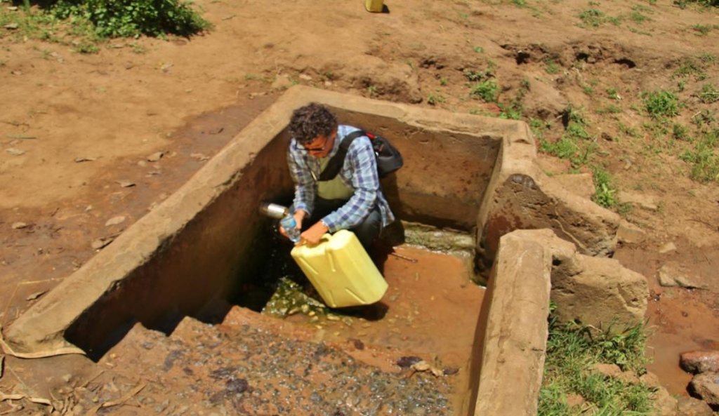 Tech. Advisor determining water source capacity