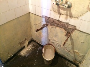 Hand wash basin area
