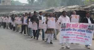 Violence in the air, Nonviolence on the ground