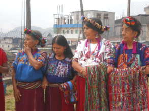 Ixil women at workshop training.
