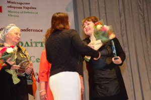 Yana receives award at the conference