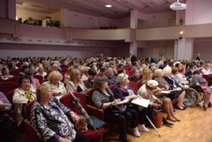 Conference dated to Mother's Day participants