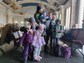 Bucha families evacuated to the train station