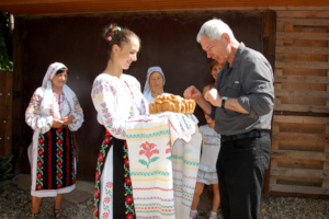 German visitors welcomed by the local choir
