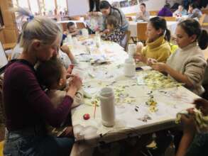 Creativity helps Ukranian kids overcome stress