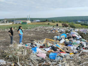 Waste workshop participants visit village landfill