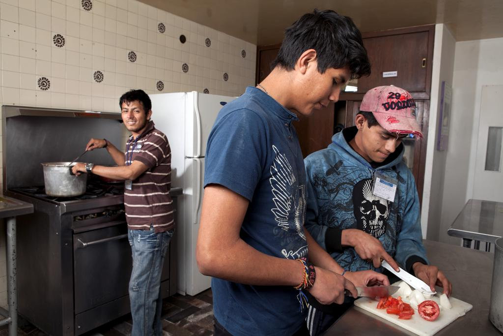 Empower 19 youths living on the streets in Mexico