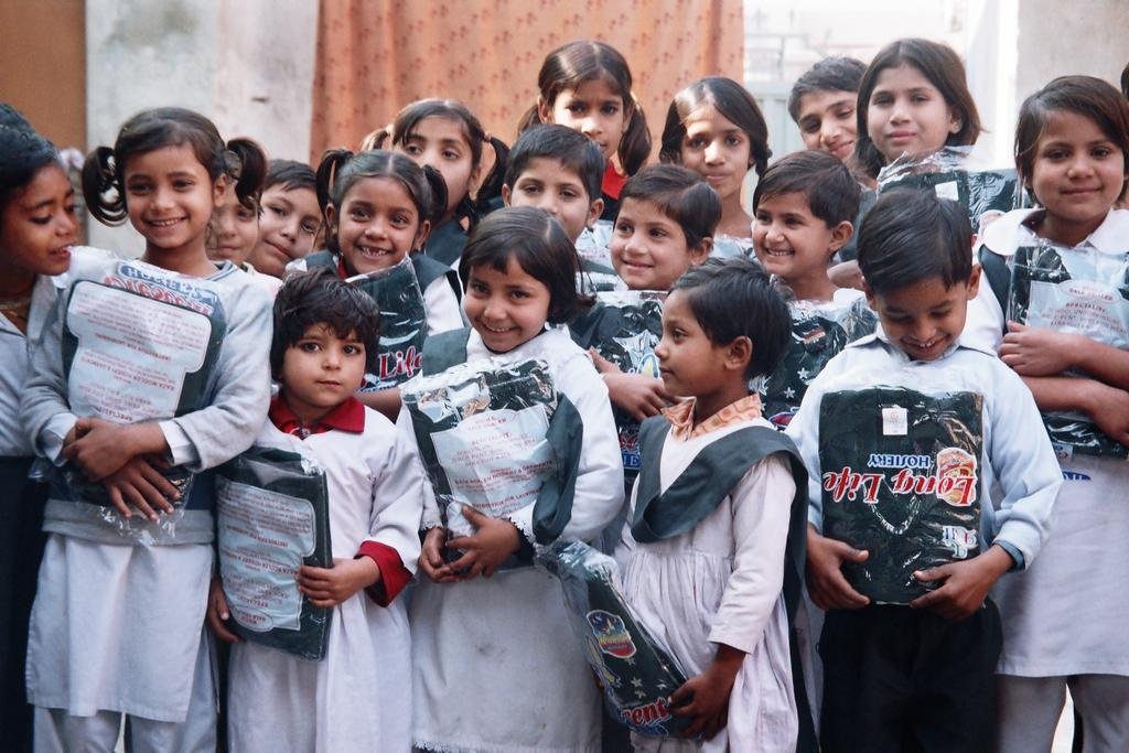 Providing new clothes for Eid to 1350 poor kids