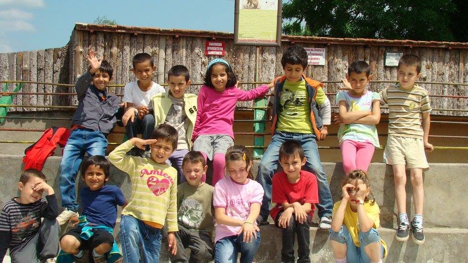 Help children at risk develop their talents.