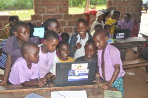Kibiribiri student teams working on their project