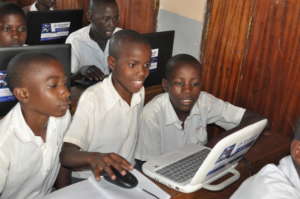 Students putting puzzles together