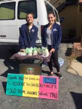 Rachael sells Malian soap at her US University