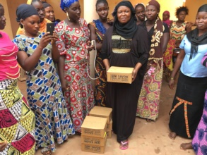Bamako 2017 - heading off to the soap market