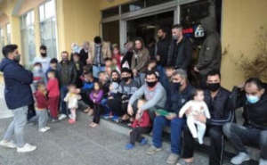 HUGE FEAR as many refugee DO NOT RESPECT DISTANCES