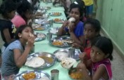 Feed slum children nutritious meal in India