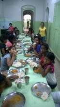 Feed slum children nutritious meal in India