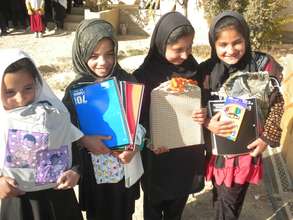 Koshkak kids get school supplies