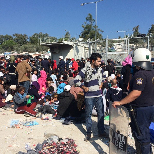 Help Refugees Access Lifesaving Information