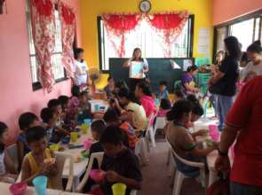 Learning and sharing at the weekly feeding program