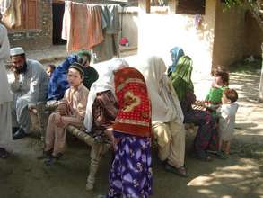 IDPs with local population