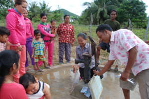 Washing hands with clean water prevents illness.