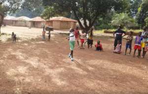 kids playing balance ball