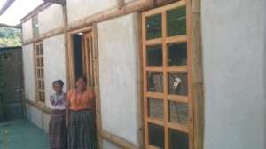A complete Bajareque home