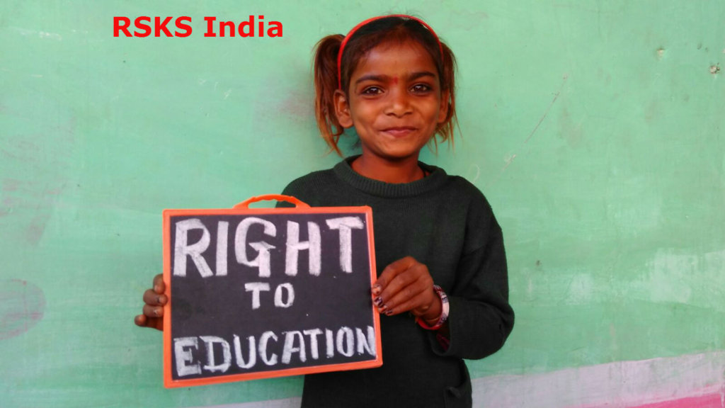Provide Education Stuff To School Child in India