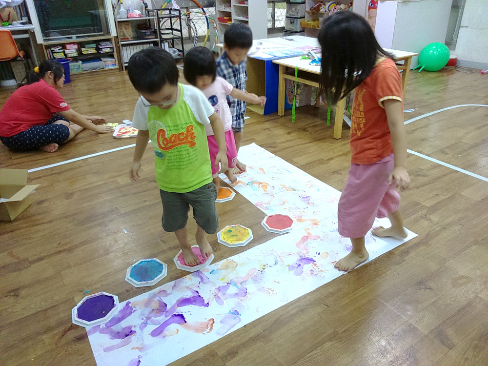 Help disadvantaged children and women in Taiwan