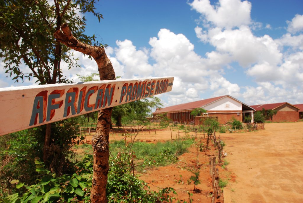 Improve education for 2,500 children in Kenya