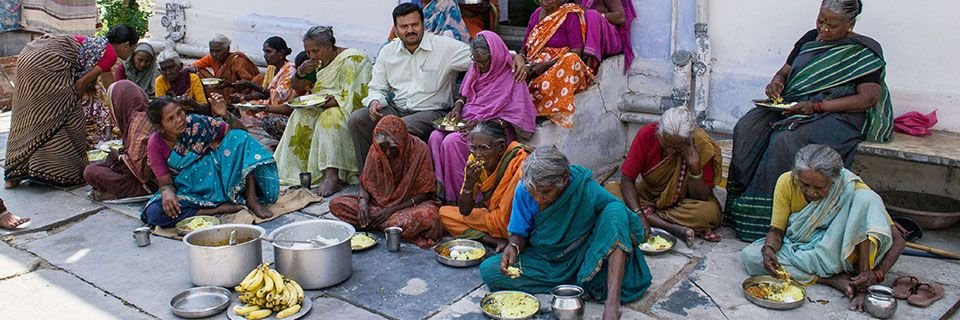 Sponsor Hot Meals for Destitute Elders in India