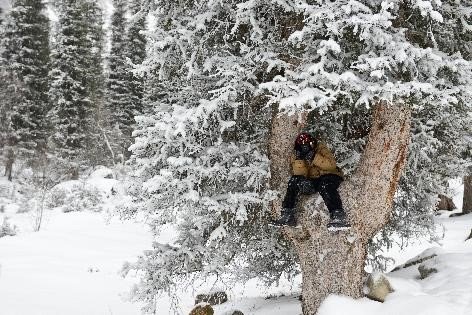 Empower Disadvantaged Children through Photograph