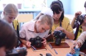 Empower Disadvantaged Children through Photograph