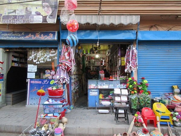 Riaz's expanding crockery business