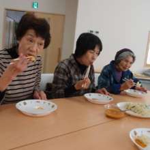 Residents of the temporary housing experience Momo