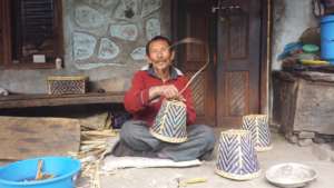 Pasang weaving baskets before the earthquakes
