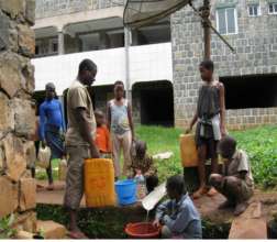 Members of Kitchu Struggling to Get Water