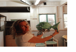 A student with puppet made in the training program