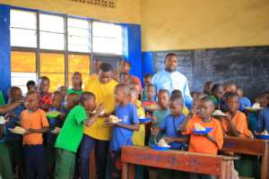 School lunches at Muko School