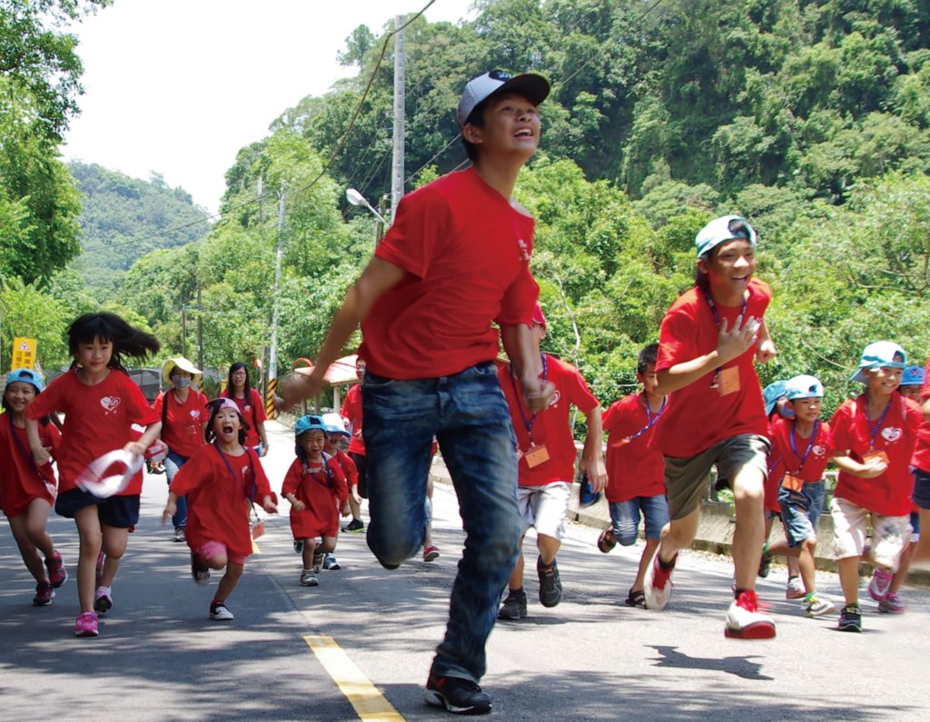 Tutoring program for 15 hard of hearing students