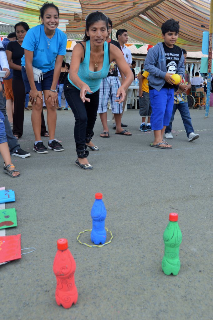 Clubs at Clara Luna