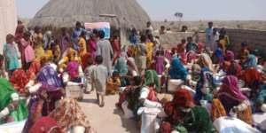 Food distribution among people of Thar.