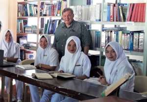 Director Santoli visits Nursing Students at MSU