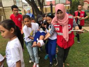 Mini-Nurses of Jolo practicing emergency relief