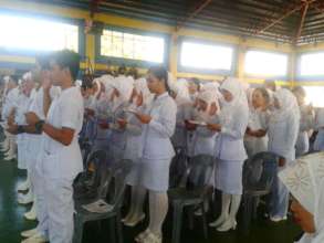 Sulu nursing graduates taking oath of service